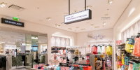 Временно открывшиеся магазины H&M вызвали ажиотаж у петербуржцев